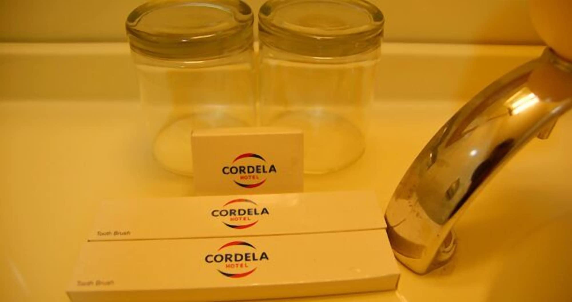 Cordela Hotel Cirebon Exterior foto
